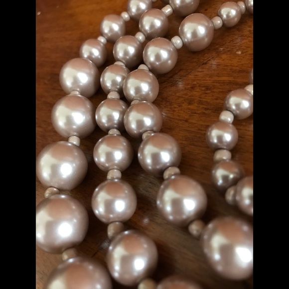 Faux pearl 4 strand necklace - Picture 6 of 9